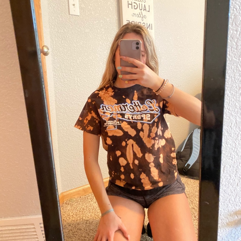 Letterman’s bleached t shirt